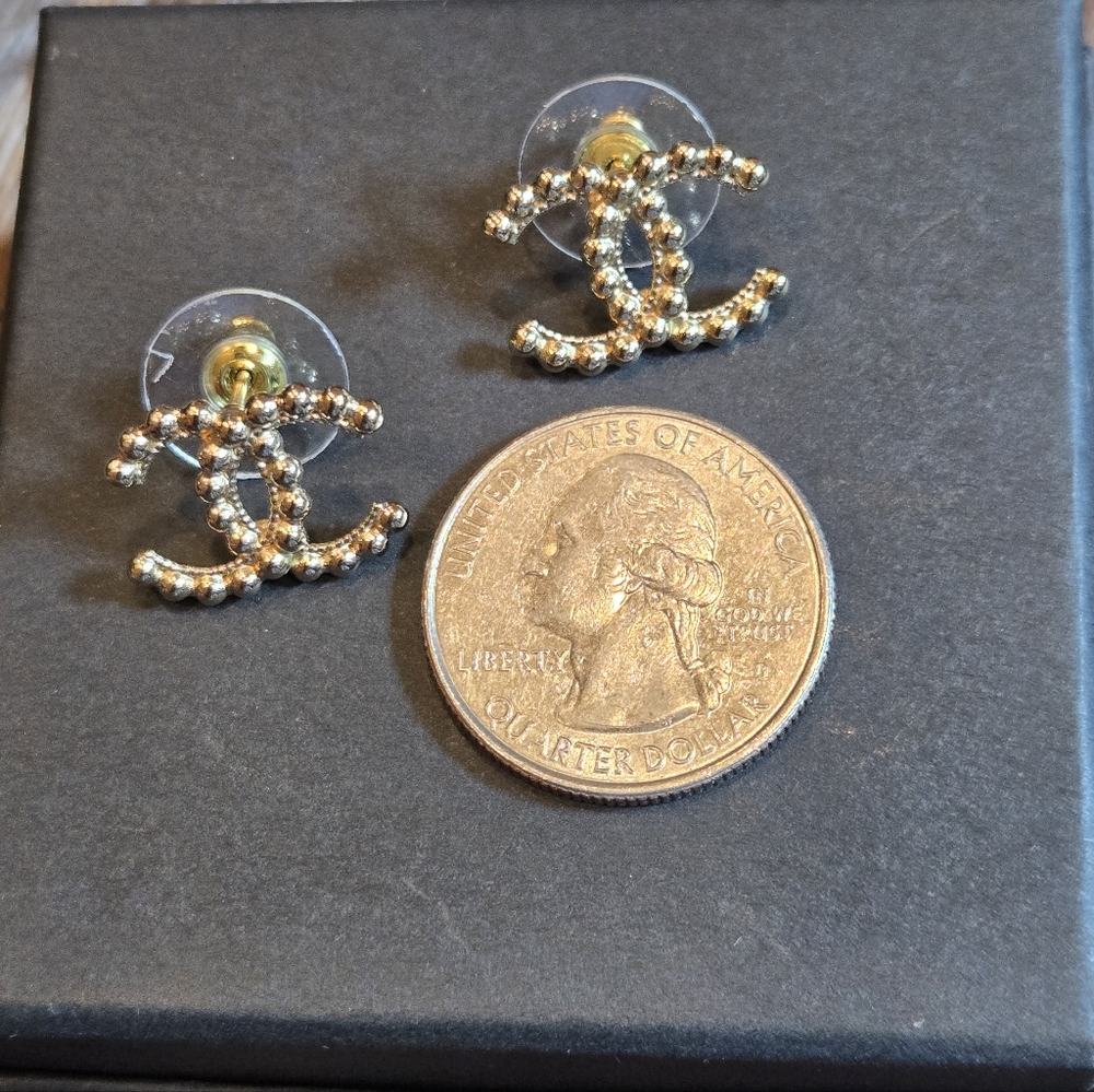 #37 - Chanel earrings Coco mark metal L22C - Picture 3 of 15